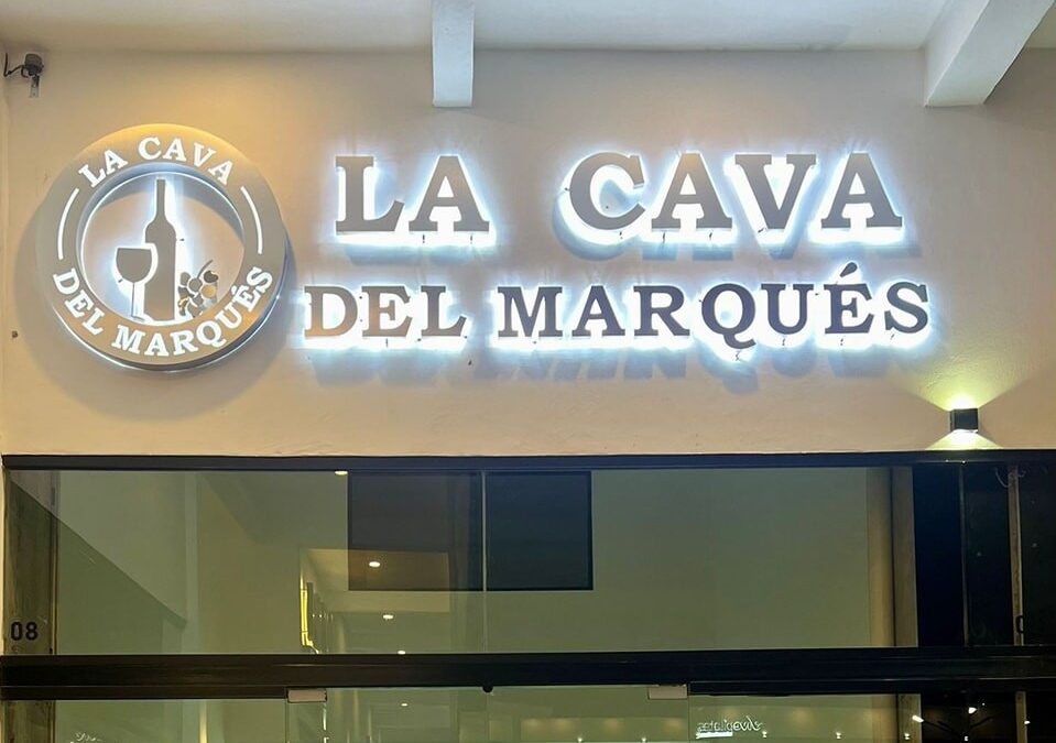 Plaza Dhoka, La Cava del Marqués